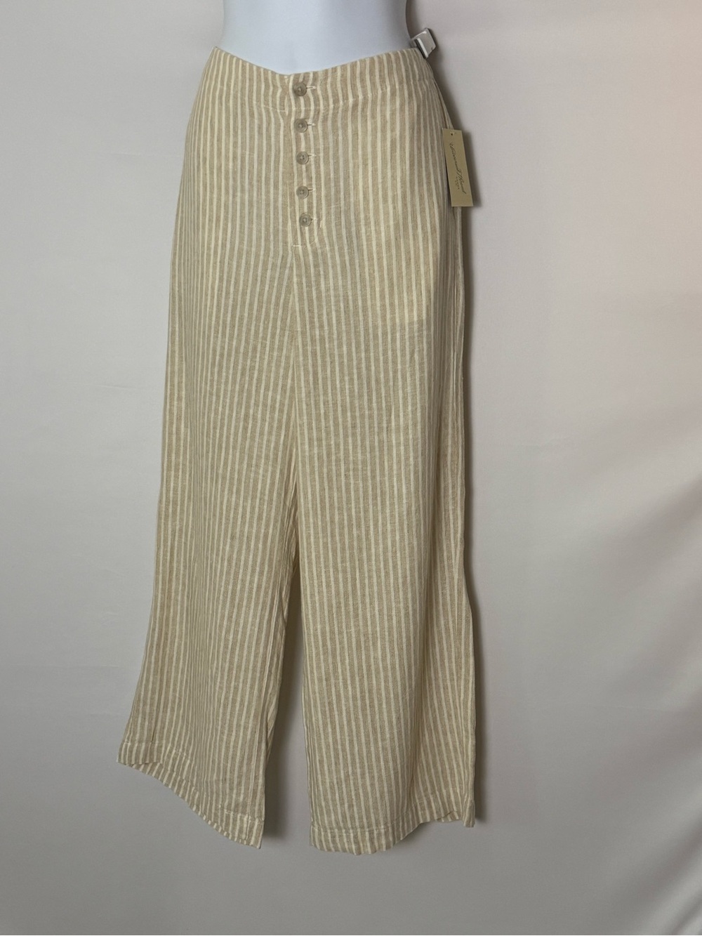 Universal Thread Cream and White Striped Wide-Leg Pants - Picture 4 of 8